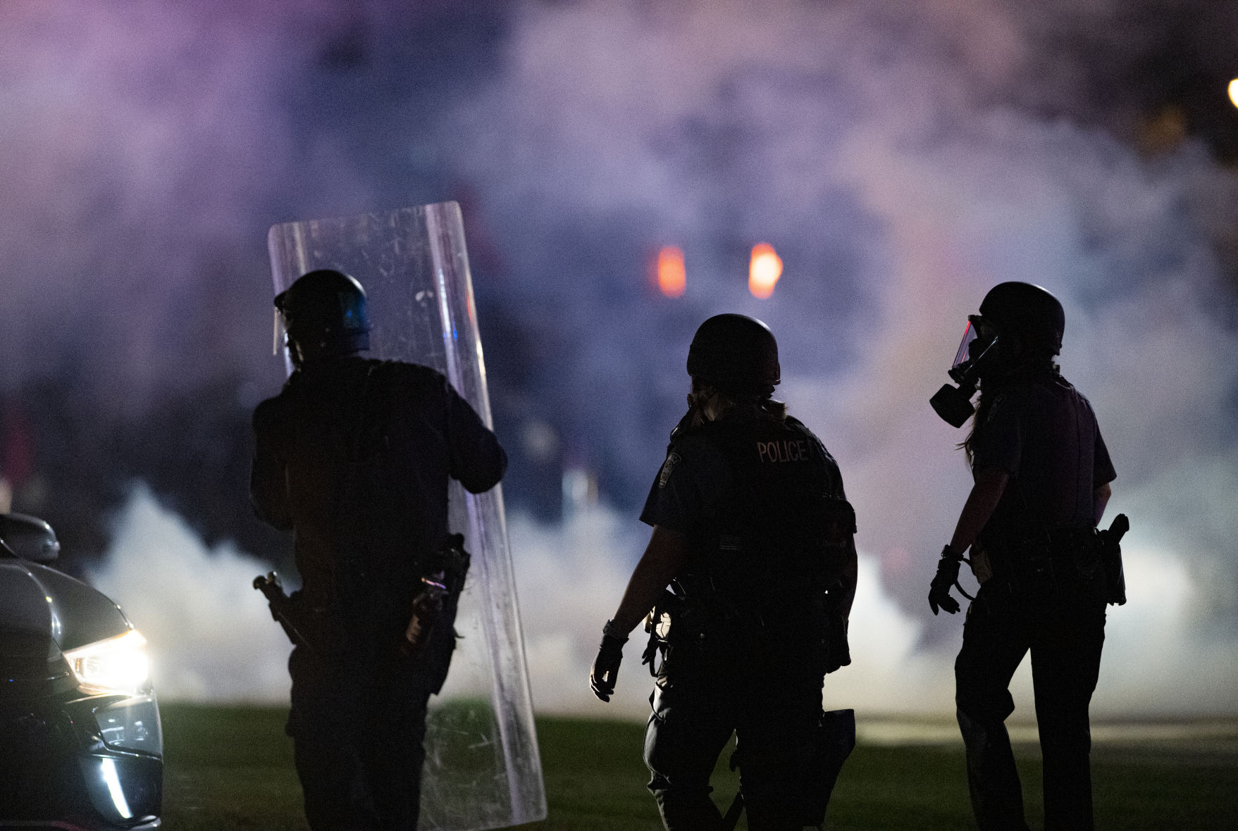 060120-news-riot 03.jpg